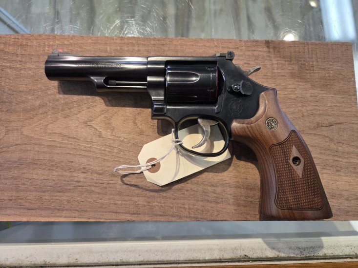 (image for) Smith & Wesson Model 19 Classic 357 Magnum