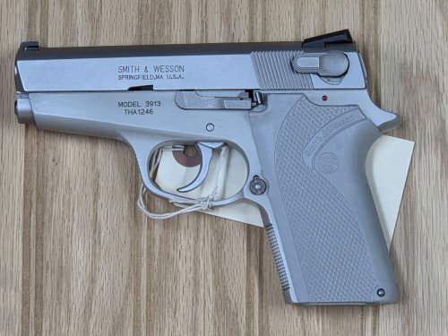 (image for) Smith & Wesson LadySmith 9mm Pistol